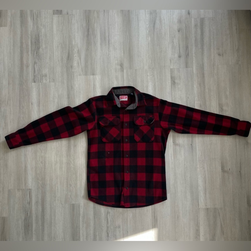 Red and Black Flannel, Wrangler Brand. Size S